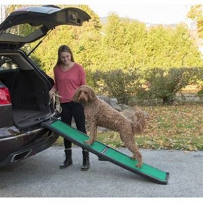 Bi-Fold Pet Ramp with supertraX